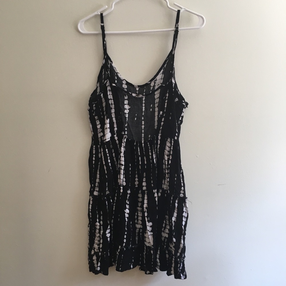 Black Patterned Sundress - Picture 5 of 7
